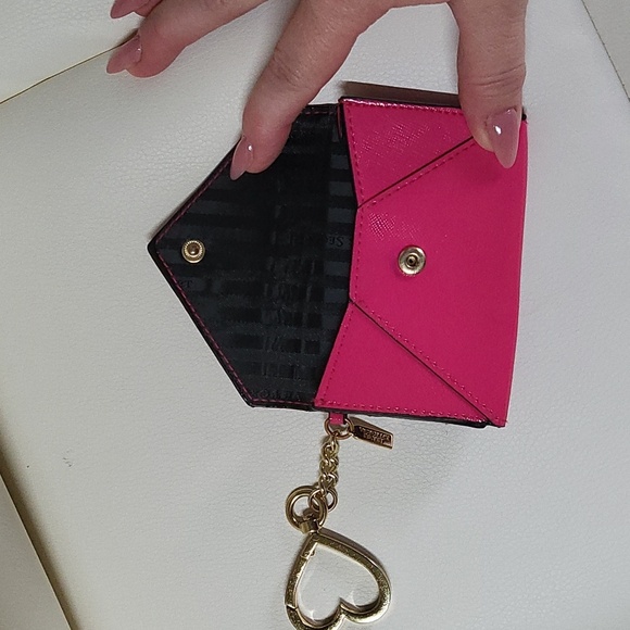 Victoria's Secret Pink Pineapple Gold Chain Envelope Wallet - Picture 7 of 10